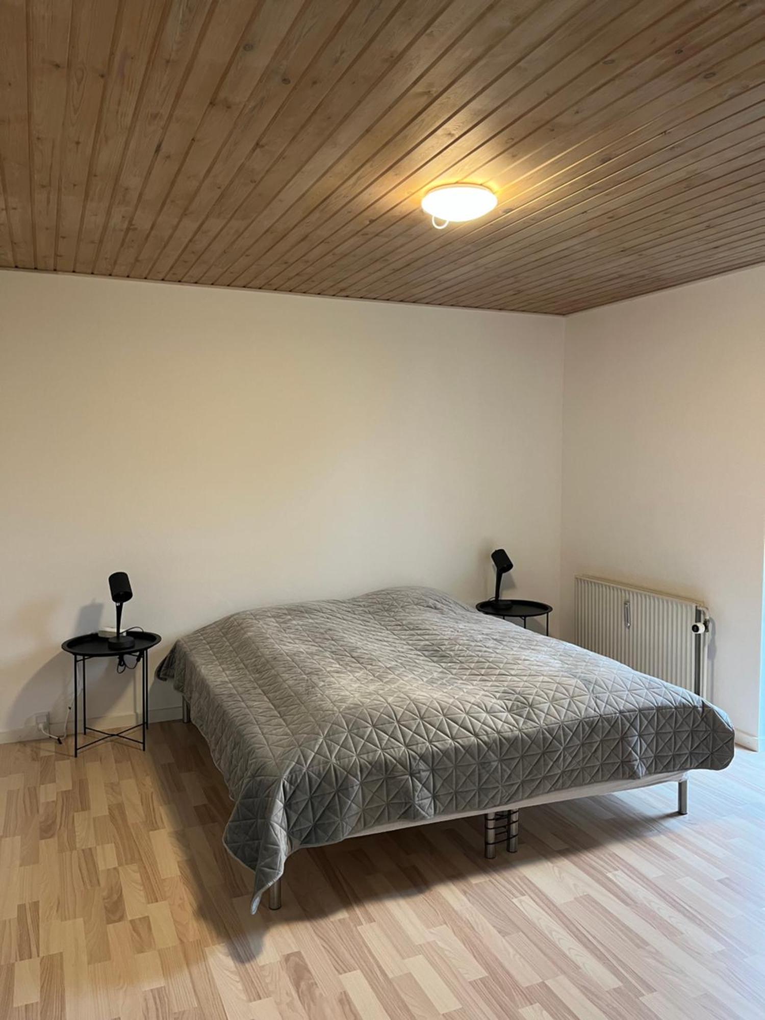 Apartment In 比隆 外观 照片